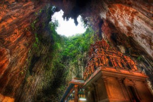 The Temple Cave - เกาะบอร์เนียว ประเทศอินโดนีเซีย