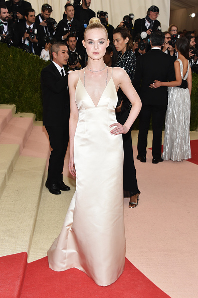 NEW YORK, NY - MAY 02: Elle Fanning attends the "Manus x Machina: Fashion In An Age Of Technology" Costume Institute Gala at Metropolitan Museum of Art on May 2, 2016 in New York City. (Photo by John Shearer/Getty Images)